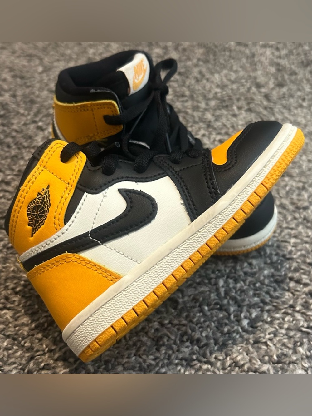 Nike Air Jordan 1 Retro High OG Taxi Yellow Toe TD/PS -Size 7C